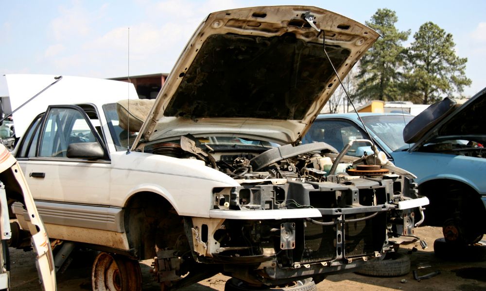 Turn Your Trash into Cash: Unload Your Old Junk Car Today!